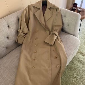 trenchcoat toteme